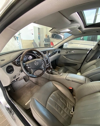 Mercedes-Benz CLS cena 50000 przebieg: 225000, rok produkcji 2005 z Halinów małe 172